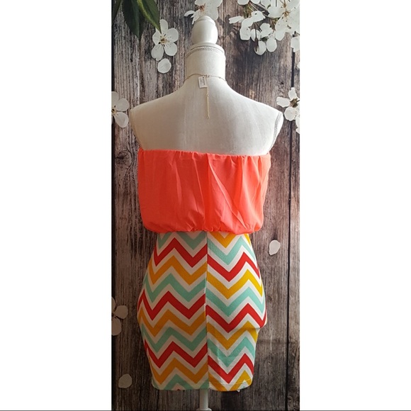 ⭐️NWT! Miin Strapless Coral & Chevron Minidress- S - Picture 4 of 6